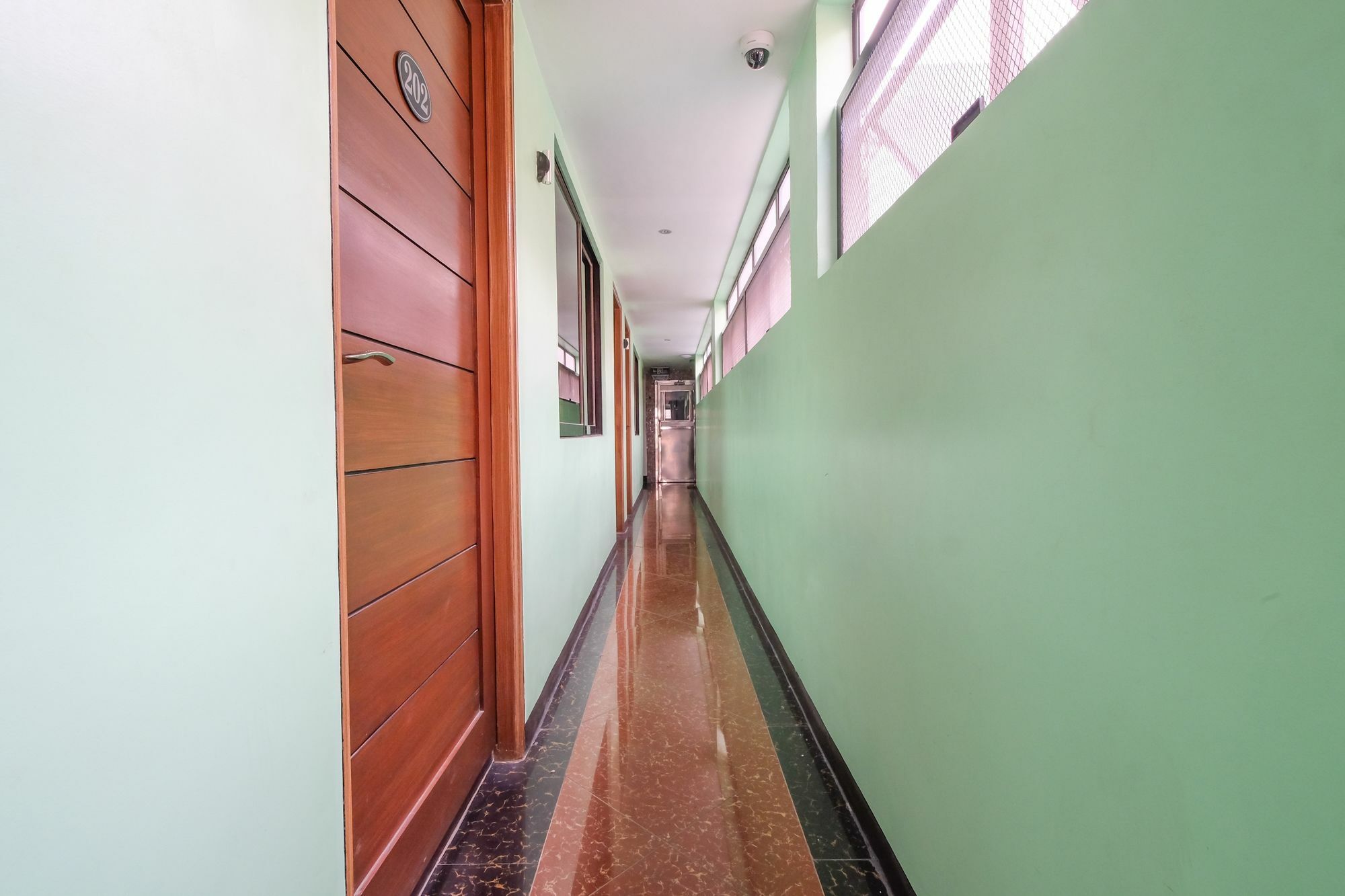 Zen Rooms Time Travellers Makati Makati City Exteriér fotografie