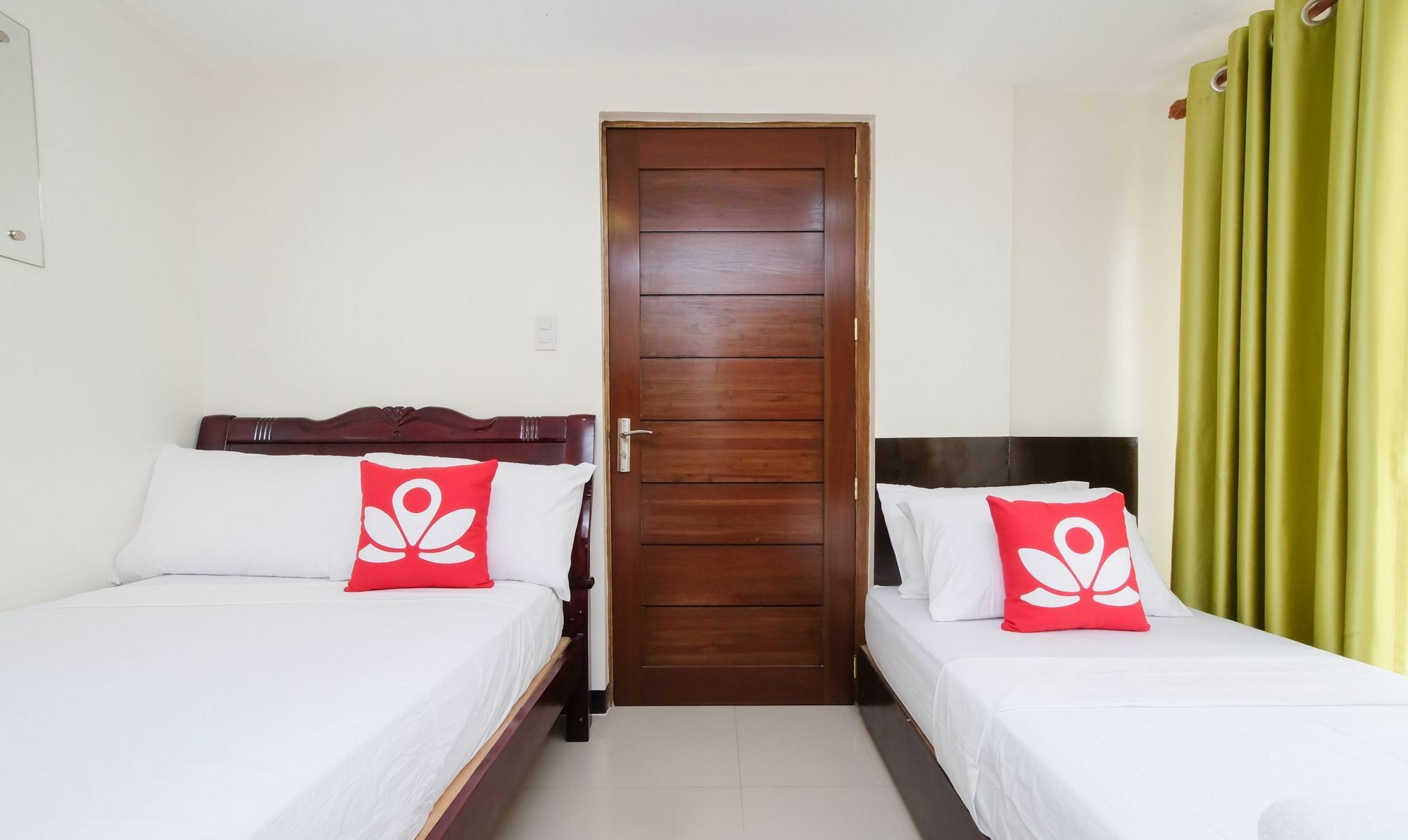 Zen Rooms Time Travellers Makati Makati City Exteriér fotografie